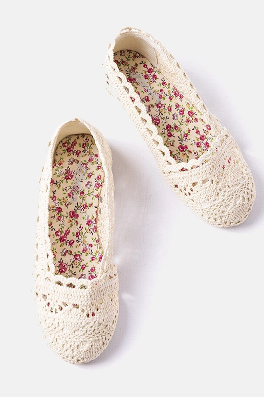 Smėlio spalvos nerti kūdikių baleto...