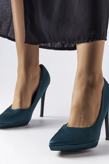 Silje tamsiai žalios...