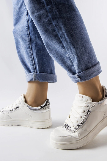 Balti dirbtinės odos... 2