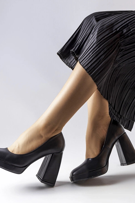 Juodos Mailly aukštakulnės pompos Juodos Mailly aukštakulnės pompos