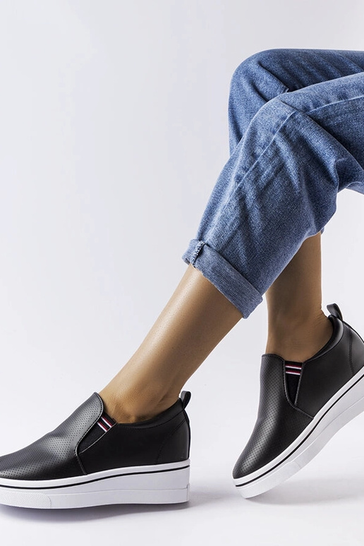 Juodi Dionisia platforminiaisportbačiai