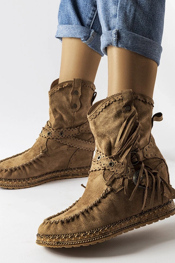 Tamsiai rudi Teodata... 2