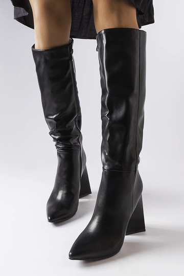 Juodi medžiaginiai...