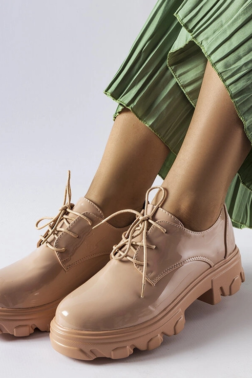 Kelly smėlio spalvos lakinės odos batai