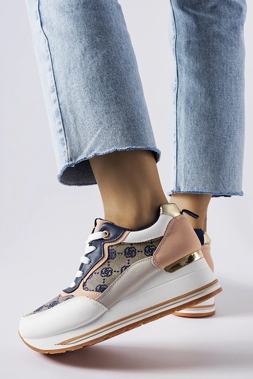 Rouxi balti ir rožiniai sportbačiai... Rouxi balti ir rožiniai sportbačiai...