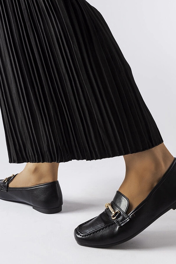 Juodi Docherty puošnūs... 2