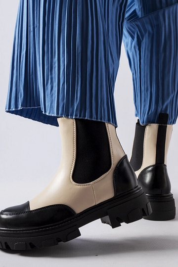 Albany juodi ir smėlio... 2