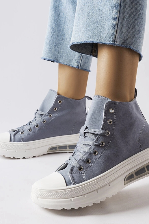 Tylūs pilki aukštakulniai sportbačiai