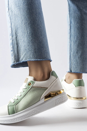 Balti ir žali batai su... 2