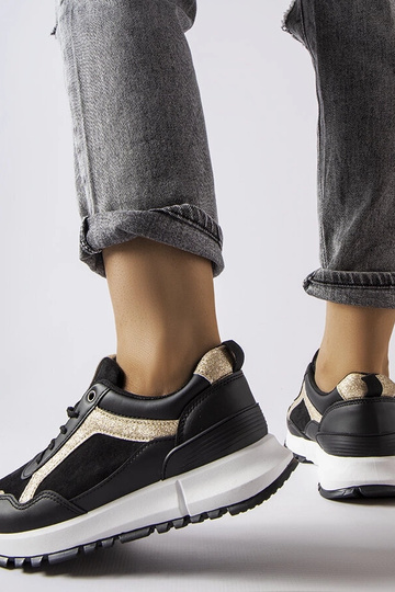 Juodi sportbačiai su... 2