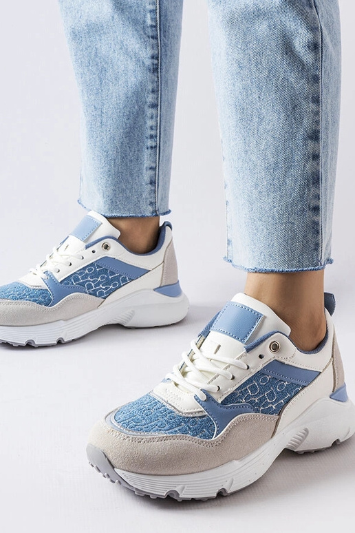 Mėlyni ir balti batai su sidabrine... Mėlyni ir balti batai su sidabrine...