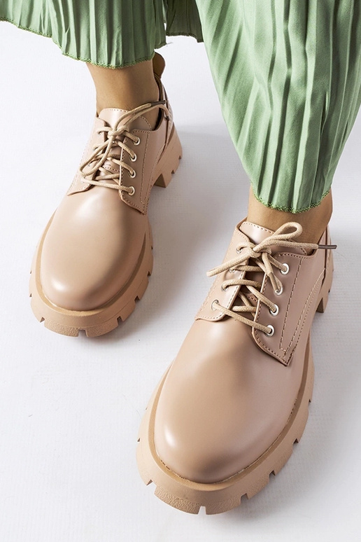 Smėlio spalvos Charleston matinės... Smėlio spalvos Charleston matinės...