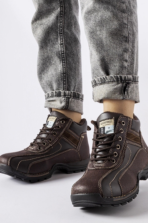 Rudi berniukiški apšiltinti pusbačiai...