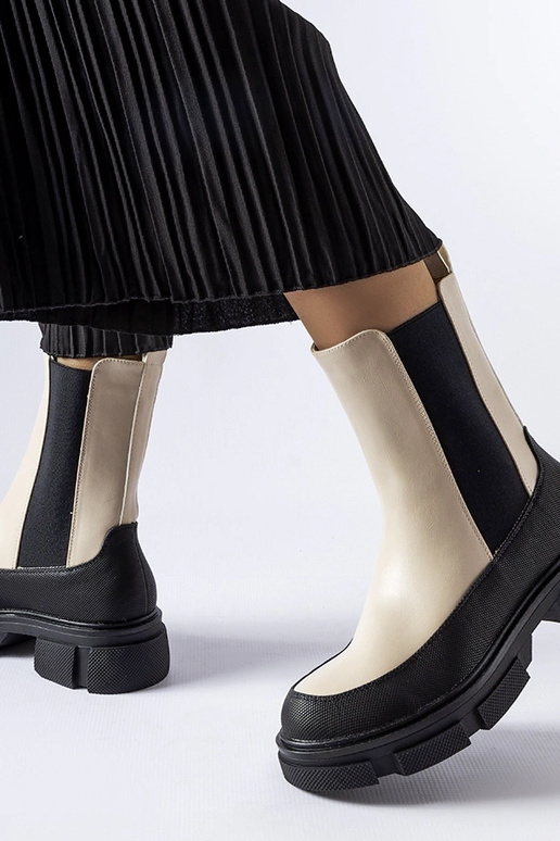 Smėlio ir juodos spalvos Faisal... Smėlio ir juodos spalvos Faisal...