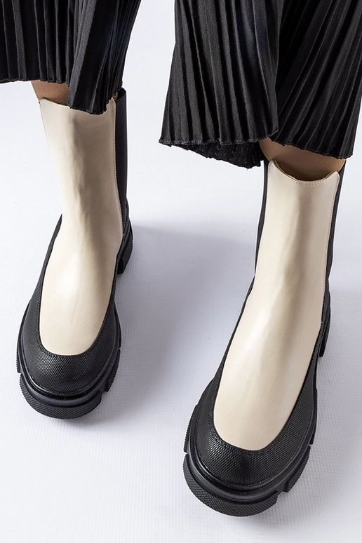 Smėlio ir juodos spalvos Faisal... Smėlio ir juodos spalvos Faisal...