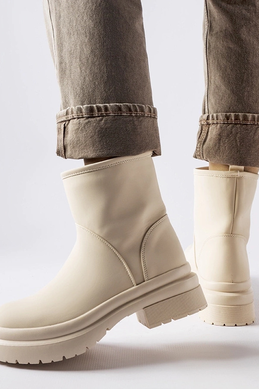 Smėlio spalvos guminiai izoliuoti...