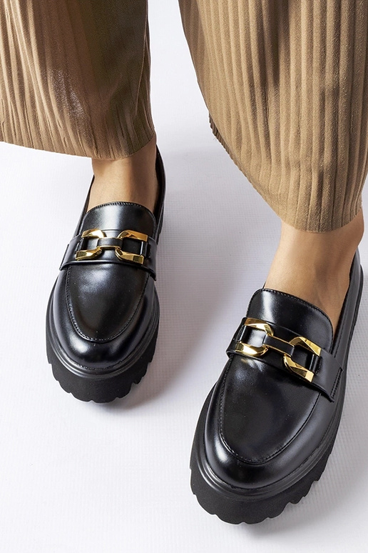 Smėlio spalvos klasikiniai mokasinai...