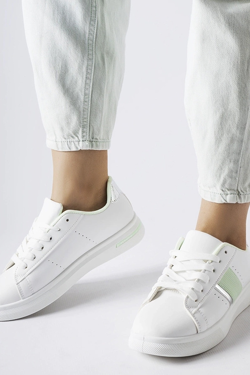 Balti sportiniai bateliai su...