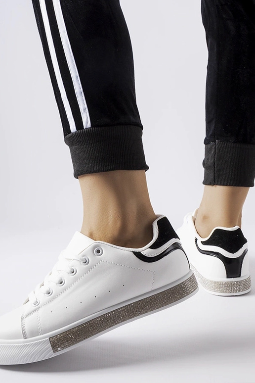 Juodos ir baltos spalvos cirkonio...