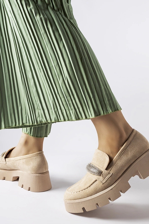 Smėlio spalvos mokasinai su masyviu...