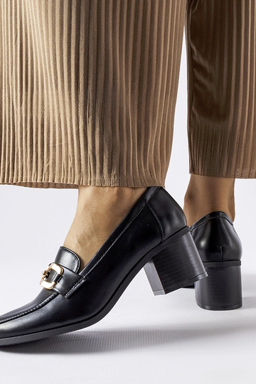 Juodi klasikiniai batukai... 2