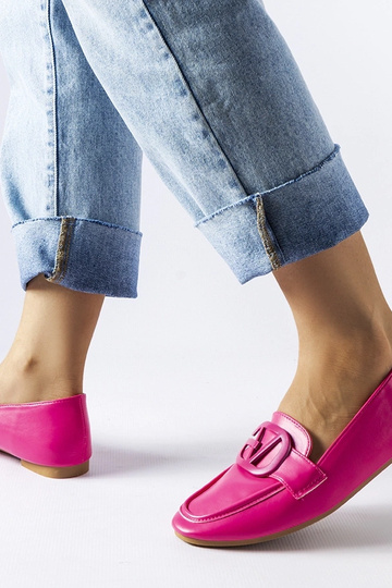 Delgi rožinės sagties loafers 2