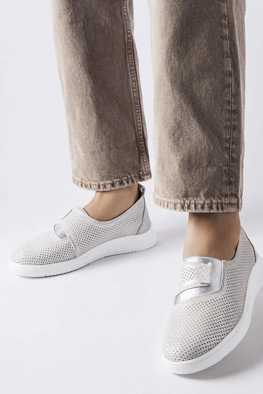 Ethels sidabriniai perforuoti odiniai... Ethels sidabriniai perforuoti odiniai...