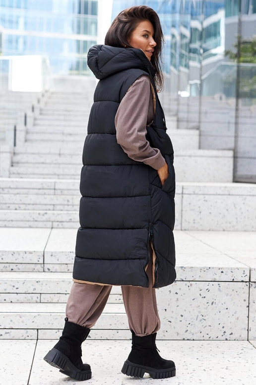 Juodi izoliuoti moteriški kulkšnies...