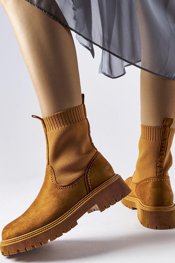 Rudi dirbtinio zomšo batai...