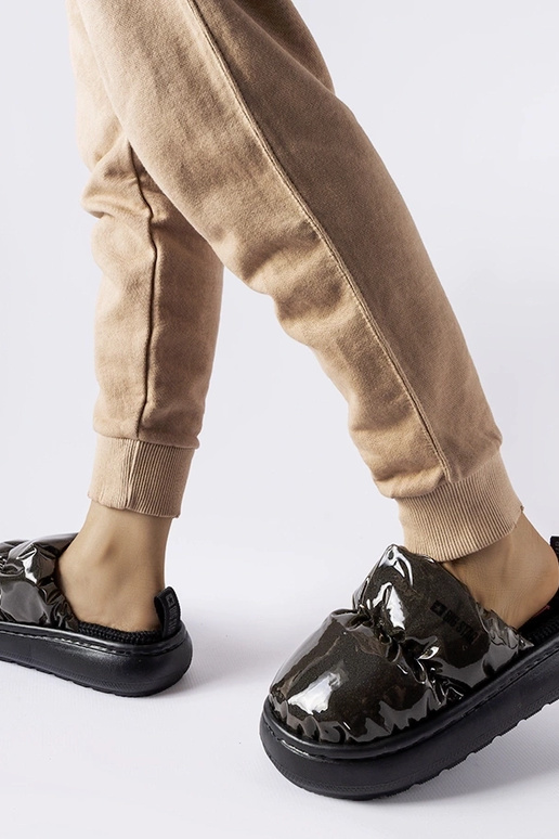 Juodos izoliuotos šlepetės Big Star...