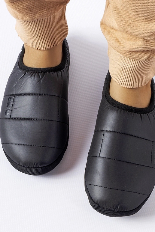 Juodos izoliuotos šlepetės Big Star...