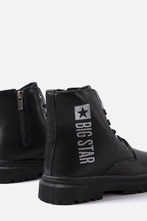 Juodi turistiniai batai, „Big Star...