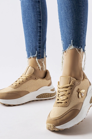 Rudi ir balti sportbačiai... 2