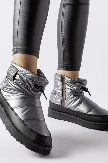 Lee Cooper pilki sniego...