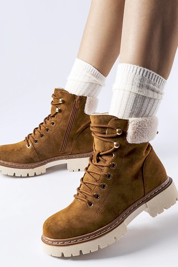 Rudos spalvos izoliuoti...