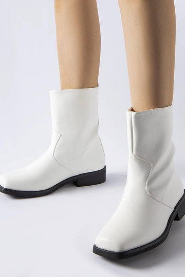 Baltos spalvos izoliuoti...