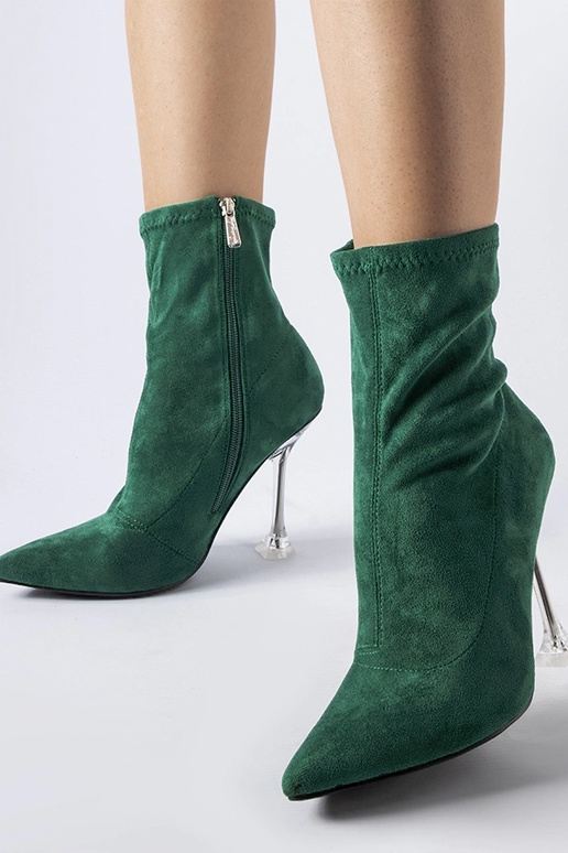 žali botai su dekoratyviniu kulnu...