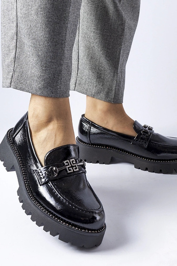 Casine juodi lakuoti...