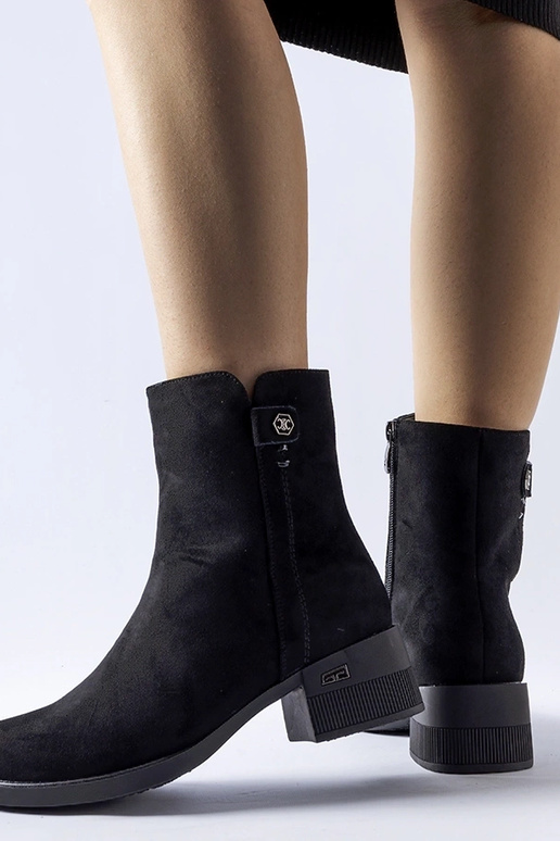 Faustin juodi šilti botai iš odos Faustin juodi šilti botai iš odos