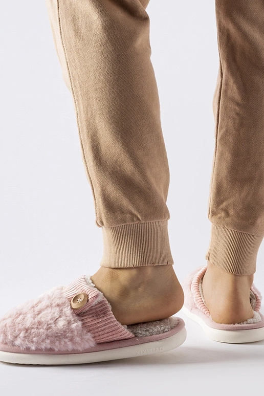 Rožinės spalvos izoliuotos šlepetės...