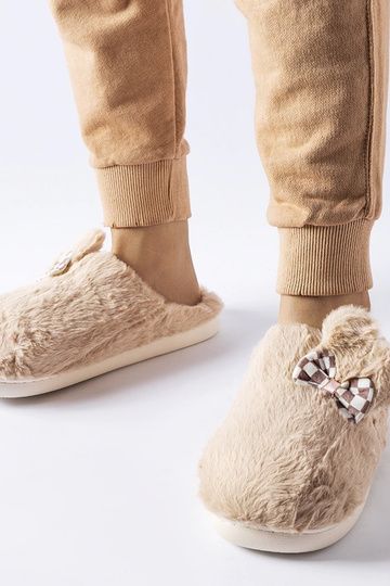 Smėlio spalvos izoliuotos...