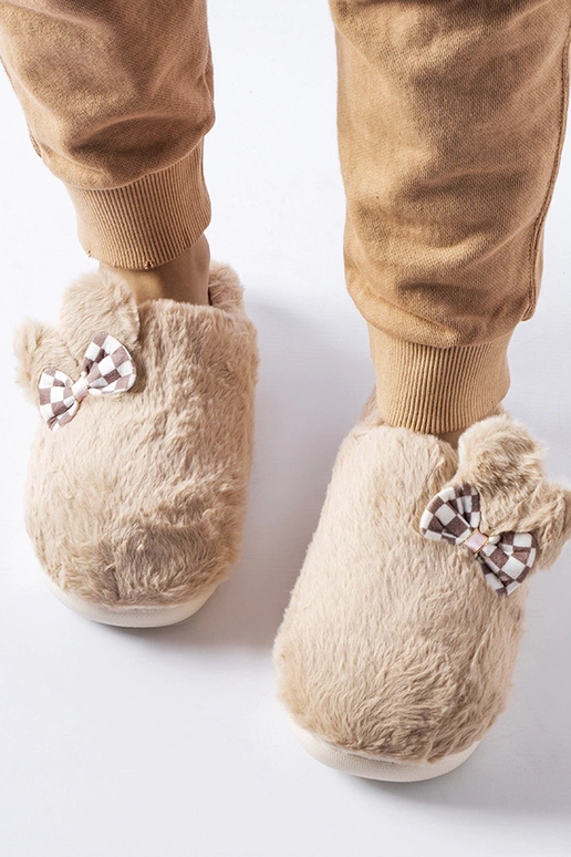 Smėlio spalvos izoliuotos moteriškos...