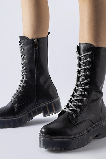 Juodi šilti natūralios odos...