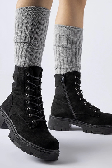 Juodi švelniai izoliuoti dirbtinio zomšo batai Cunha