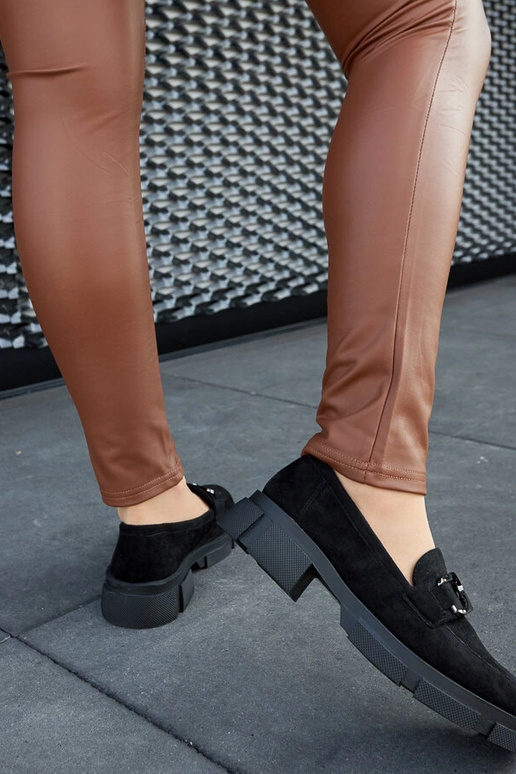 Juodi masyvūs mokasynai su sagtimi... Juodi masyvūs mokasynai su sagtimi...