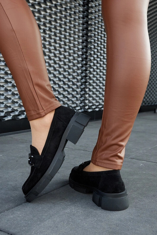 Juodi masyvūs mokasynai su sagtimi... Juodi masyvūs mokasynai su sagtimi...