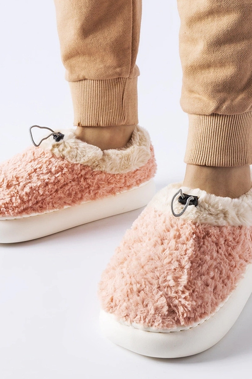 Rožinės šiltos šlepetės su uždaru...