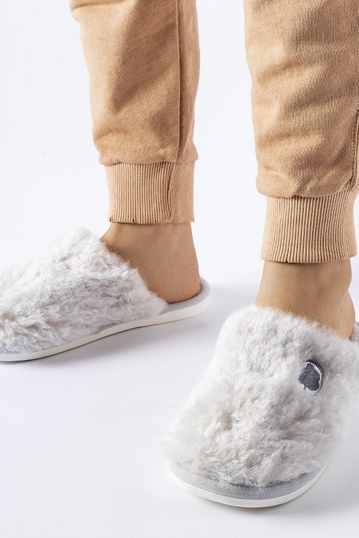 Pilkos šiltos šlepetės su Alessio...