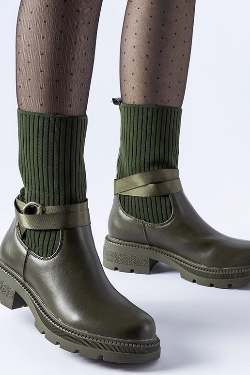 Tamsiai žali kojinės šiltos botkinės...