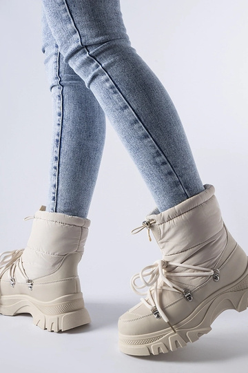 Smėlio spalvos izoliuoti... 2